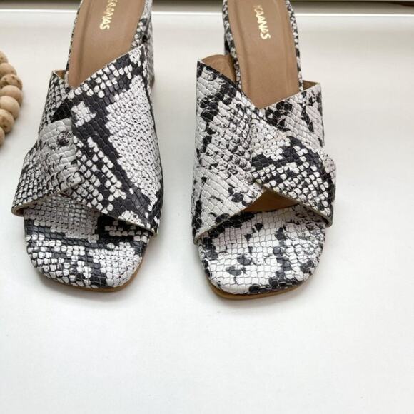 KAANAS Tallinn Snake Heel Sandals Bovine leather Mules - Picture 5 of 9